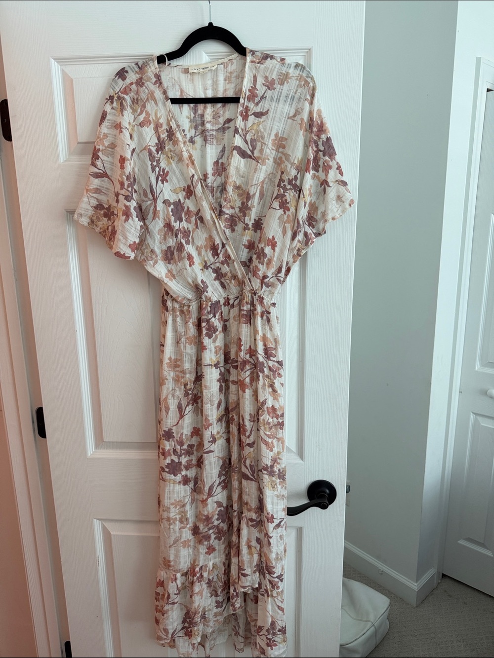Love stitch Floral Wrap Maxi Dress in Cream and Mauve L